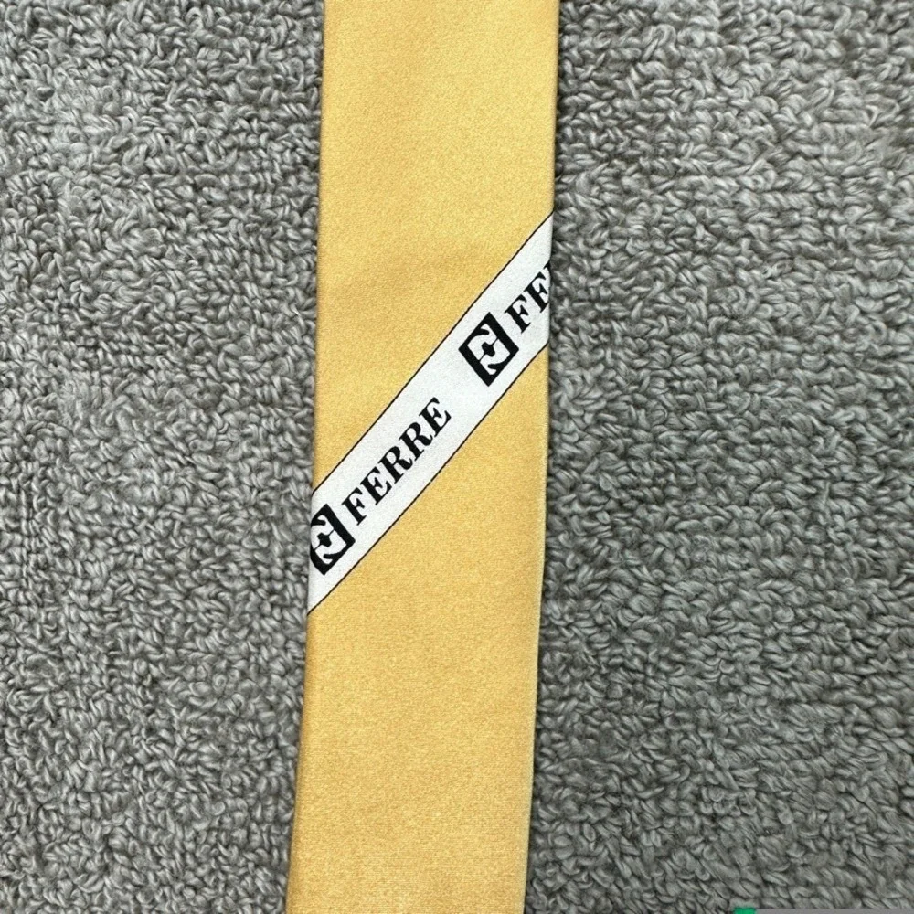 Yellow Solid Silk Men's Tie